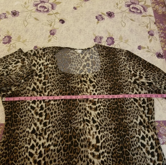 Caribe liquid knit animal print top. - Picture 5 of 8